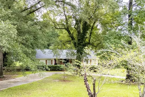 218 Rebel Dr, Macon, GA 31211