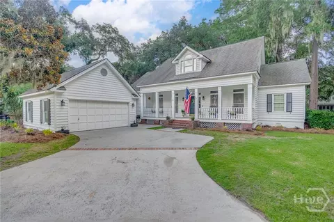 8 Windlass Ct, Savannah, GA 31411