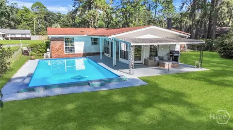 12726 Golf Club Dr, Savannah, GA 31419