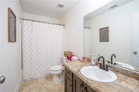 Bath - 4 Farrington Ct, Guyton, GA 31312 photo 1 of 1