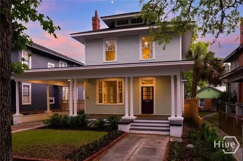 627 W 37th St, Savannah, GA 31401