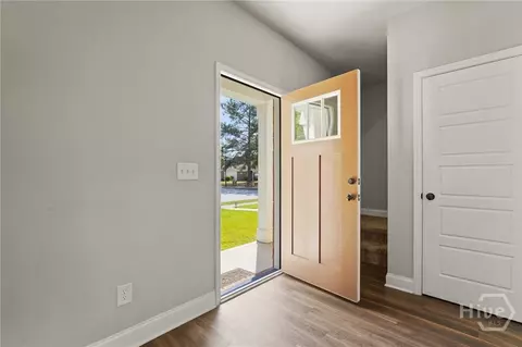 Entry Way - 300 Morgan Pines Dr, Pooler, GA 31322 photo 3 of 9