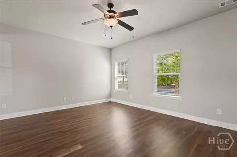 Living - 300 Morgan Pines Dr, Pooler, GA 31322 photo 2 of 7