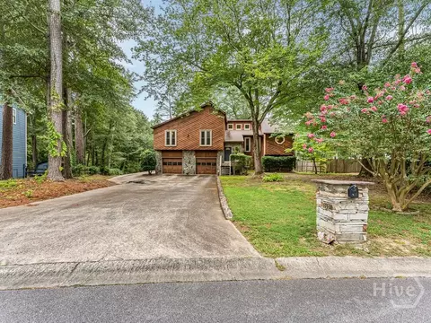 2625 Deerfield Cir, Marietta, GA 30064