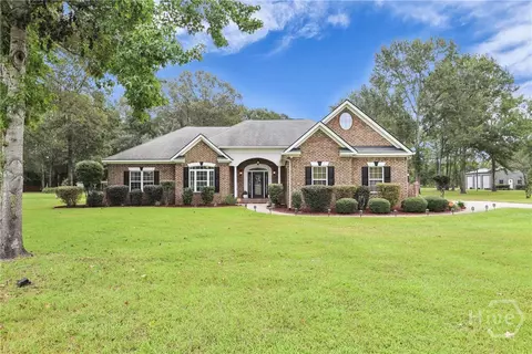 8 Palmetto Dr, Pembroke, GA 31321