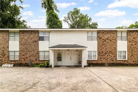 9 Hampstead Ave, Savannah, GA 31405
