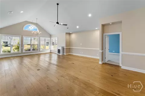 Living - 124 Mallory Pl, Pooler, GA 31322 photo 2 of 4