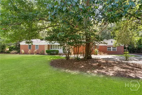 218 S Edgewood Dr, Statesboro, GA 30458