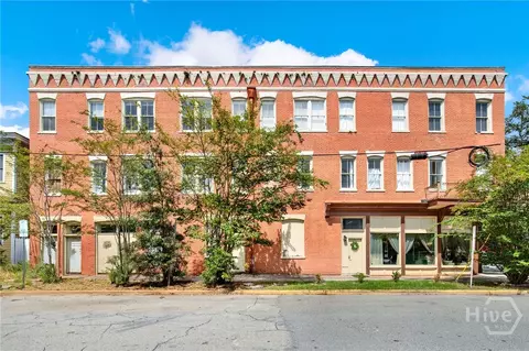 Exterior - 125 E Broad St #2D, Savannah, GA 31401 photo 1 of 2