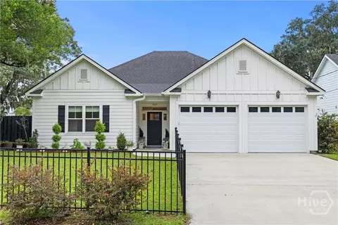 709 Beauregard St, Savannah, GA 31405