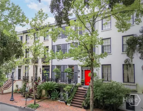 3 E Gordon St, Savannah, GA 31401