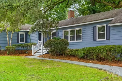 4 Dorothy Dr, Savannah, GA 31406