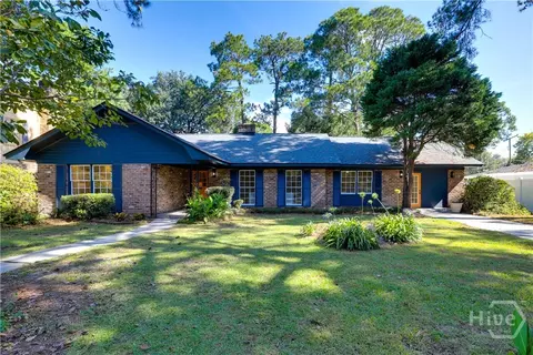 106 E 57th St, Savannah, GA 31405
