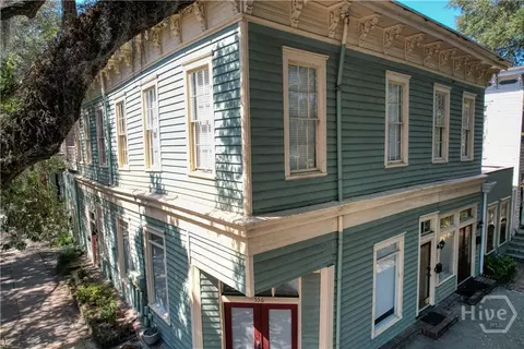 251 E Broad St #4, Savannah, GA 31401