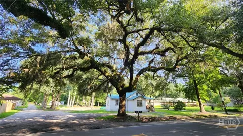 8621 Ferguson Ave, Savannah, GA 31406