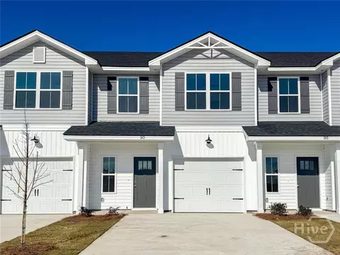 90 Beaumont Dr, Hinesville, GA 31313