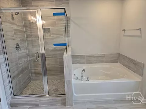 Bath - 192 Champlain Dr, Pooler, GA 31322 photo 5 of 6