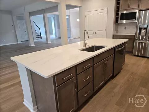 Kitchen - 192 Champlain Dr, Pooler, GA 31322 photo 3 of 5