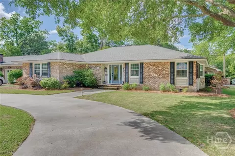 1207 Bacon Park Dr, Savannah, GA 31406