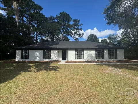 106 Saddle Ln, Guyton, GA 31312