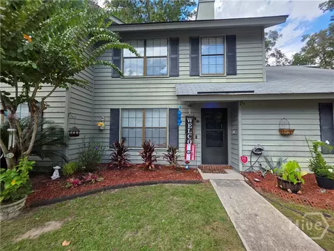 40 Hidden Lake Ct, Savannah, GA 31419