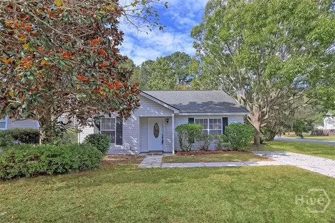 125 Habitat Dr, Savannah, GA 31419