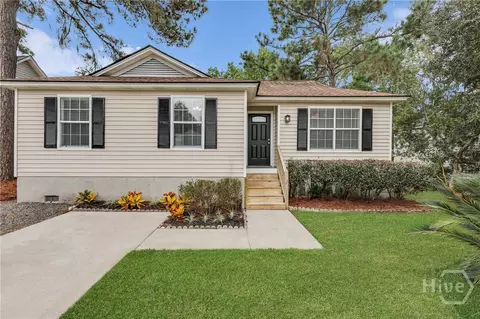 105 Crossover Ln, Savannah, GA 31410