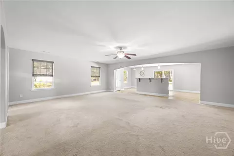 Living - 118 Bridgewood Dr, Springfield, GA 31329 photo 2 of 4