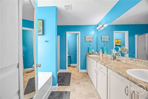 Bath - 118 Bridgewood Dr, Springfield, GA 31329 photo 4 of 4
