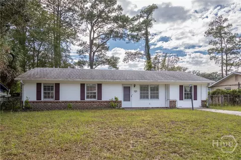 5 Ossabaw Rd, Savannah, GA 31410