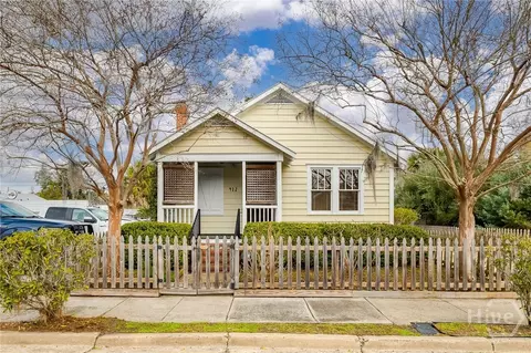 412 E 41st St, Savannah, GA 31401