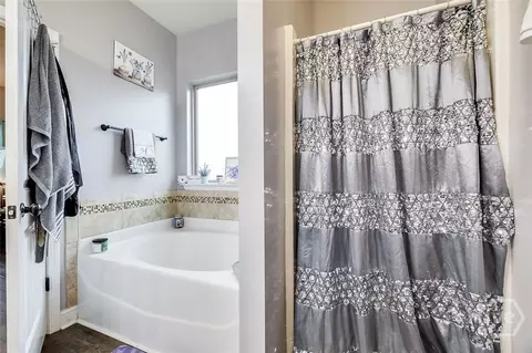 Bath - 141 Willow Dr, Guyton, GA 31312 photo 2 of 3
