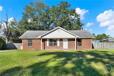 181 Kyle Ln, Hinesville, GA 31313