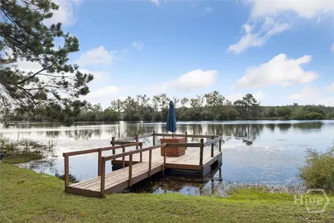 18 Wild Heron Dr, Midway, GA 31320