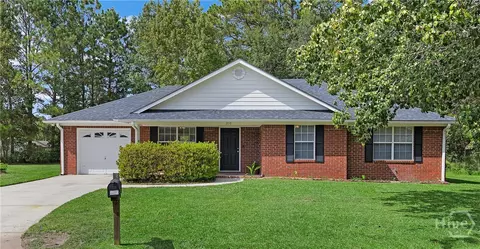 810 Hod Ln, Hinesville, GA 31313