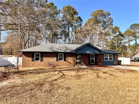100 Usher Pl, Rincon, GA 31326