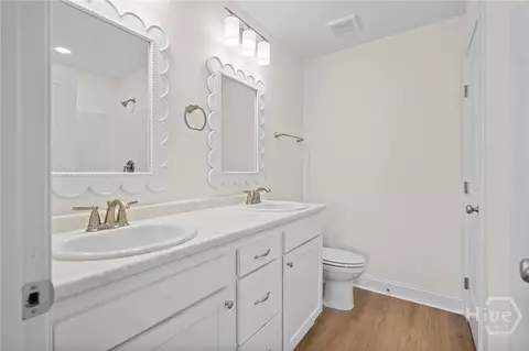 Bath - 540 Brogdon Rd, Guyton, GA 31312 photo 1 of 3