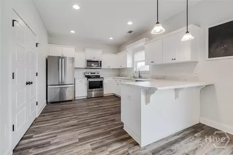 Kitchen - 208 Timberlake Dr, Guyton, GA 31312 photo 2 of 4