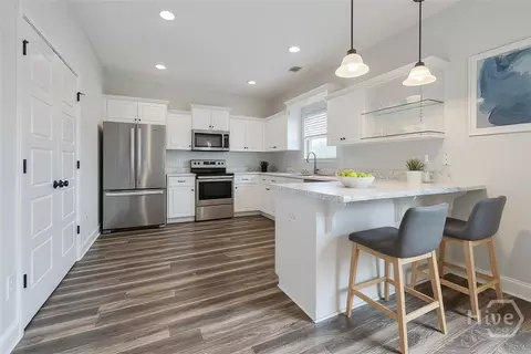 Kitchen - 208 Timberlake Dr, Guyton, GA 31312 photo 1 of 4