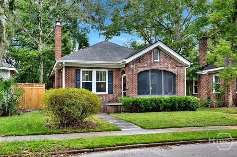 218 E 53rd St, Savannah, GA 31405