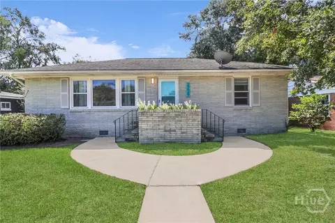 2229 Walz Dr, Savannah, GA 31404