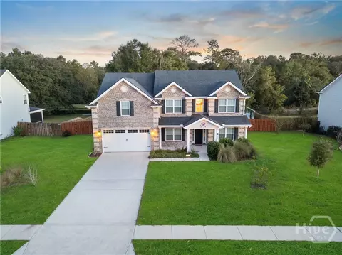 385 Timberland Cir, Richmond Hill, GA 31324
