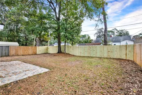 1510 E 56th St, Savannah, GA 31404