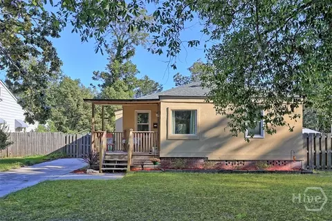 2310 E 40th St, Savannah, GA 31404