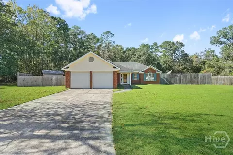 138 Hawthorne Dr, Guyton, GA 31312