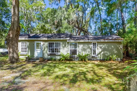 106 Holcomb St, Savannah, GA 31406
