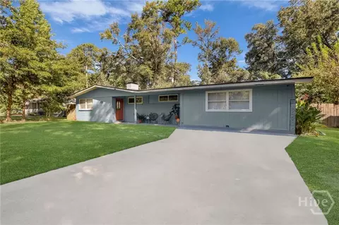 306 Woodley Rd, Savannah, GA 31419