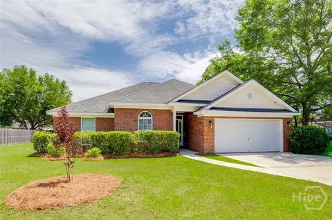 507 Cobblestone Cir, Bloomingdale, GA 31302