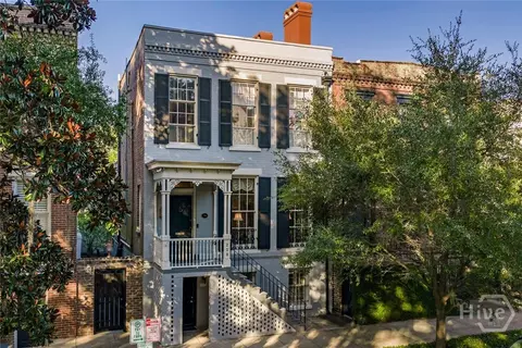 208 E Liberty St, Savannah, GA 31401