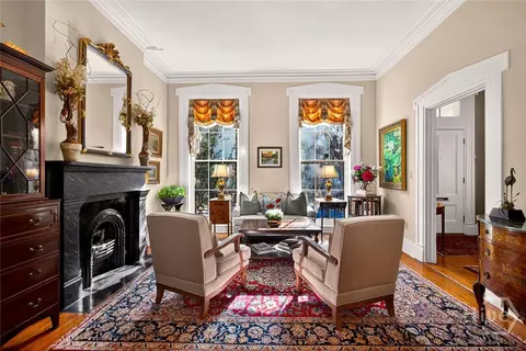 208 E Liberty St, Savannah, GA 31401